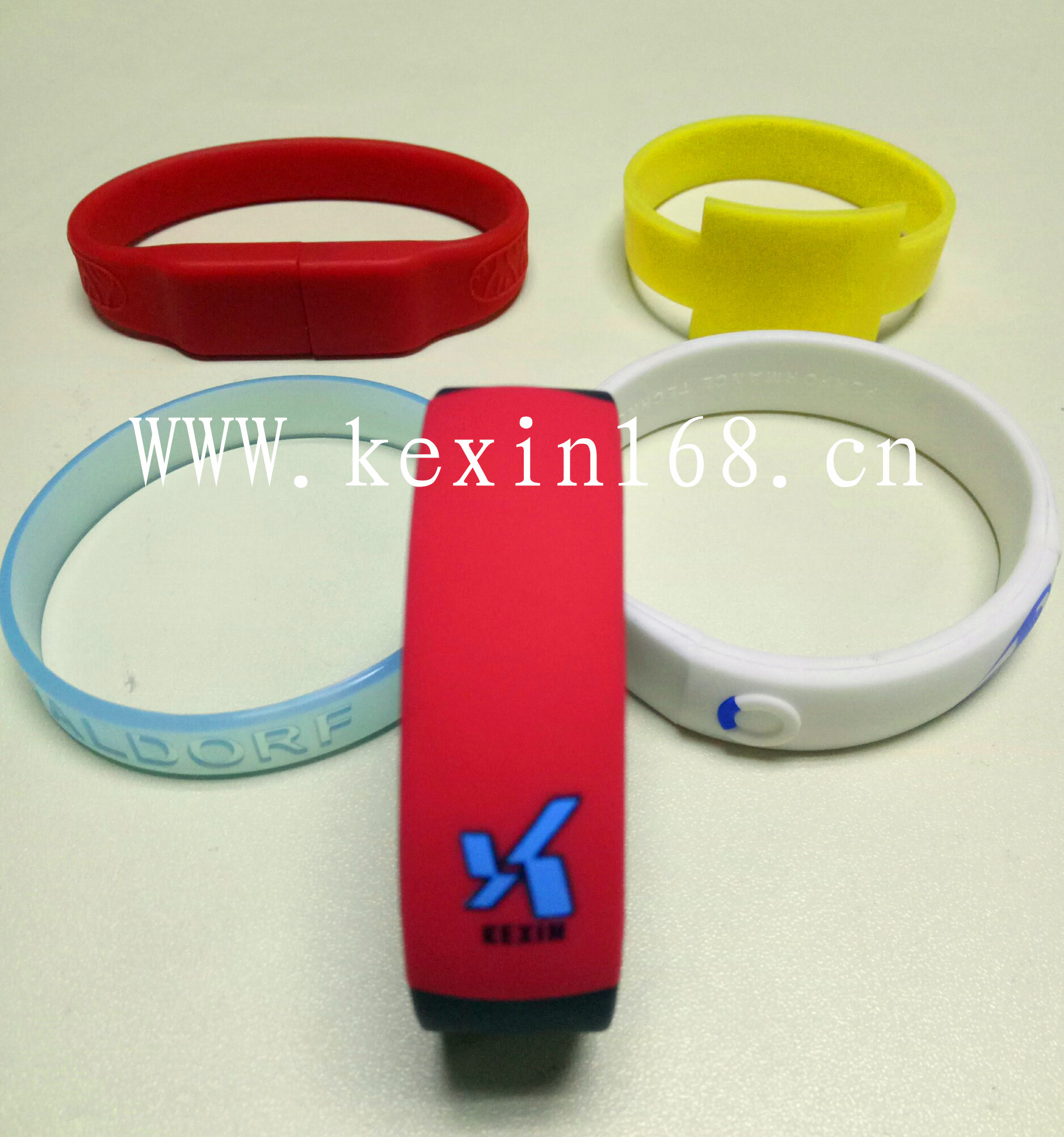 Fashion silicone bracelet 时尚创意硅胶手环